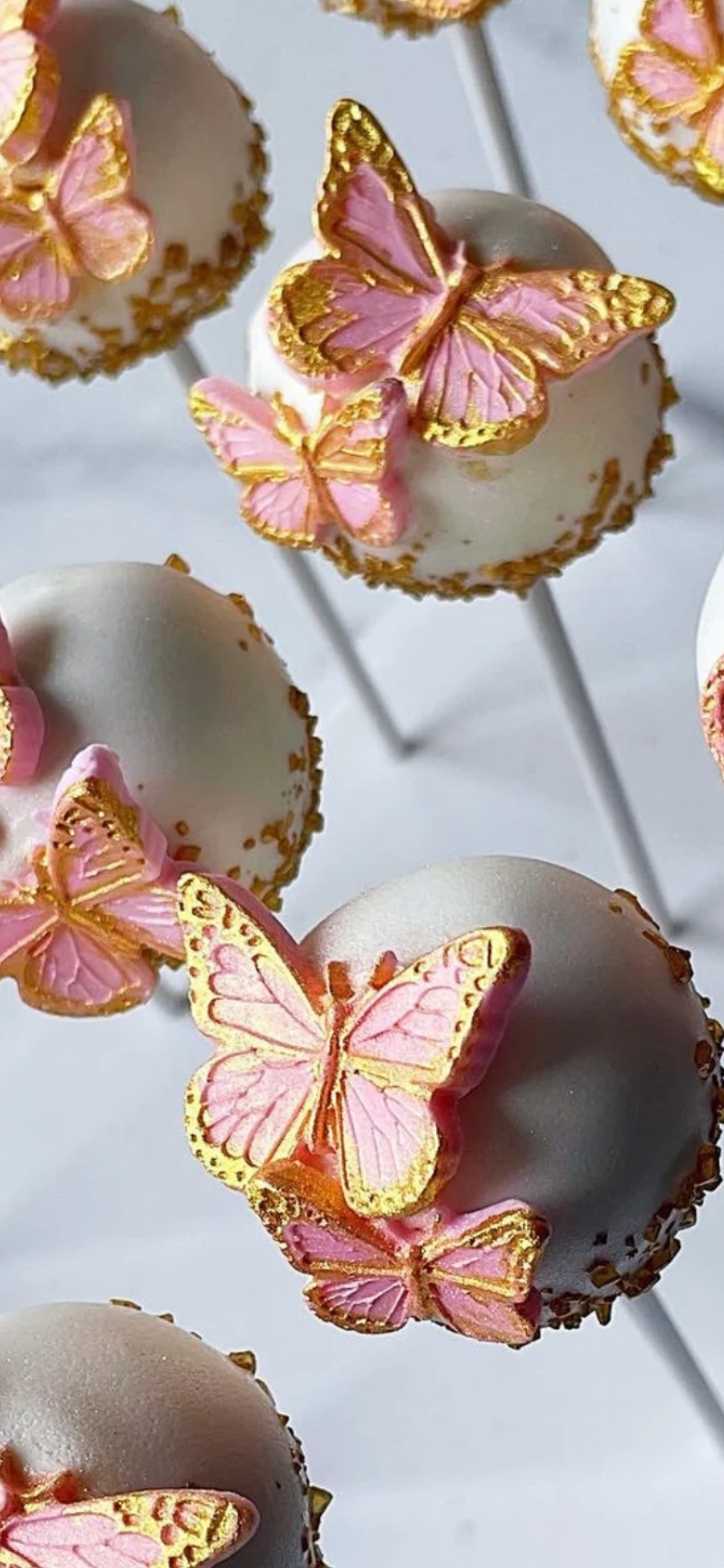 Custom (Color/Theme) Cake Pops